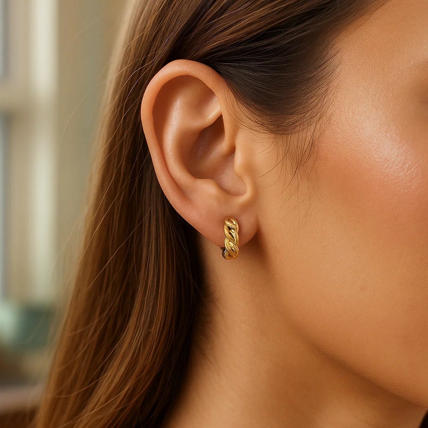 Peelerie jewelry piece in midnight luxury editorial product photo, high-contrast studio lighting