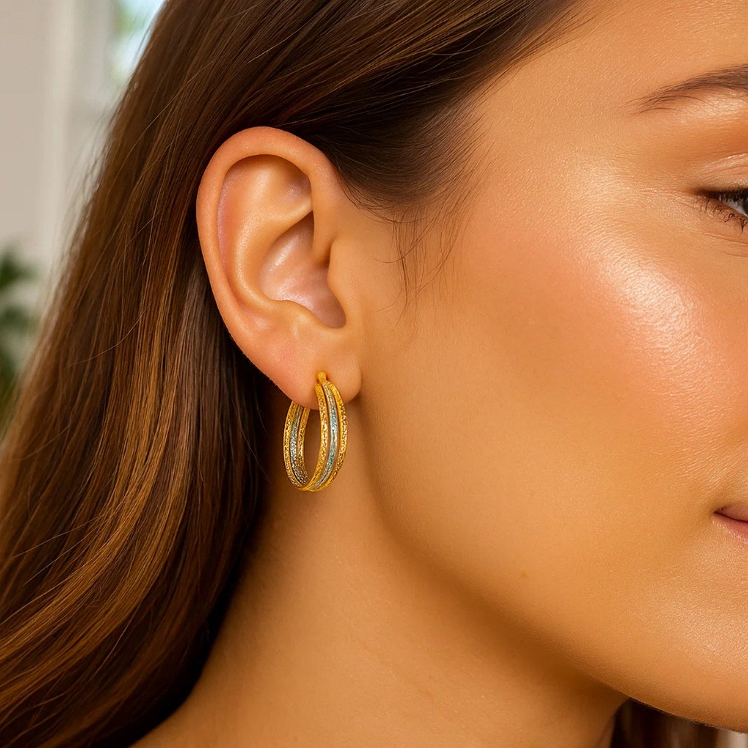 Peelerie jewelry piece in midnight luxury editorial product photo, high-contrast studio lighting