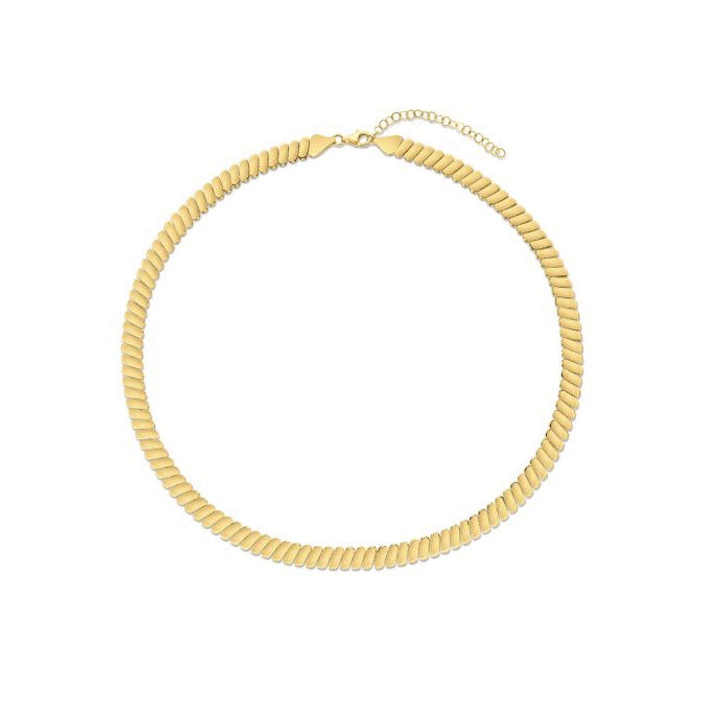 14k Yellow Gold Rib Link Necklace in a sleek high-contrast midnight luxury editorial style