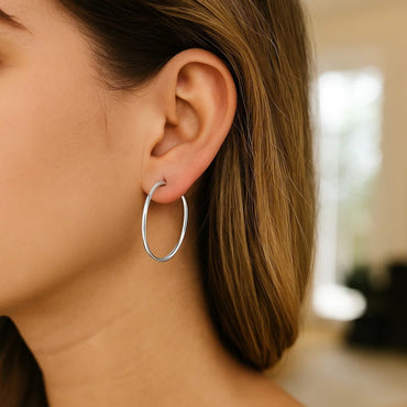 Peelerie jewelry piece in midnight luxury editorial product photo, high-contrast studio lighting