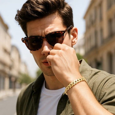 14k Yellow Gold High Polish Modern Lite Edge Bracelet  (8.00 mm)