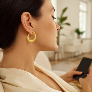 Peelerie jewelry piece in midnight luxury editorial product photo, high-contrast studio lighting