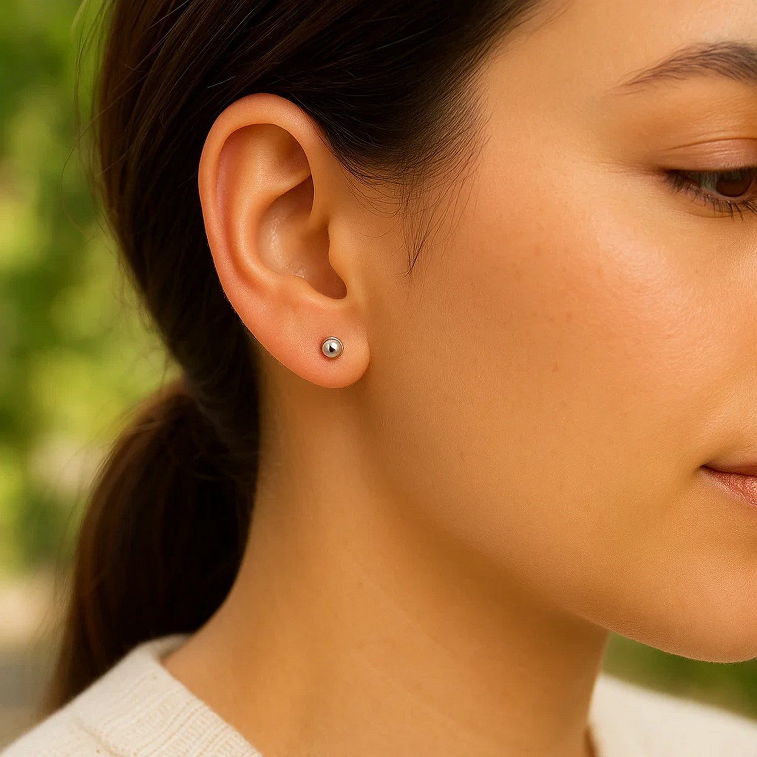 Peelerie jewelry piece in midnight luxury editorial product photo, high-contrast studio lighting