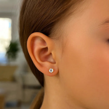 Peelerie jewelry piece in midnight luxury editorial product photo, high-contrast studio lighting