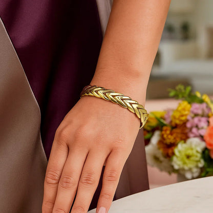 14K Yellow Gold Chevron Link Bangle (10.00 mm)