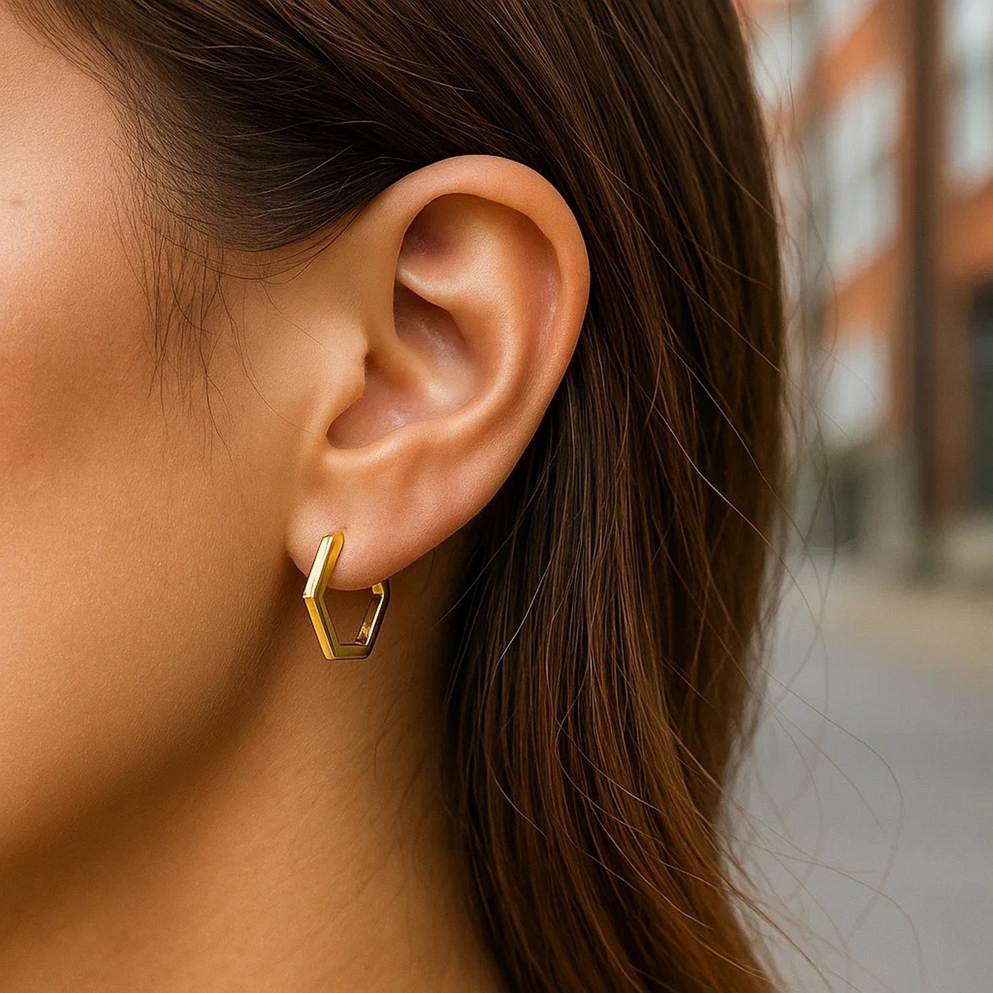 Peelerie jewelry piece in midnight luxury editorial product photo, high-contrast studio lighting