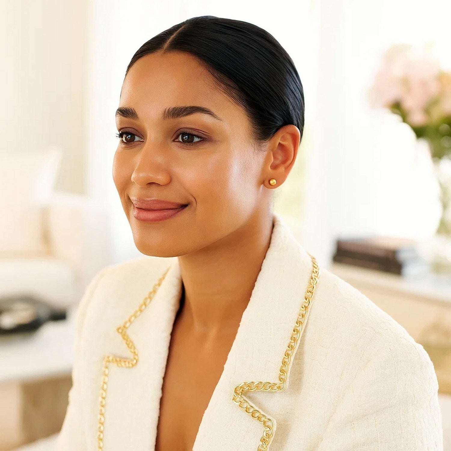 Peelerie jewelry piece in midnight luxury editorial product photo, high-contrast studio lighting