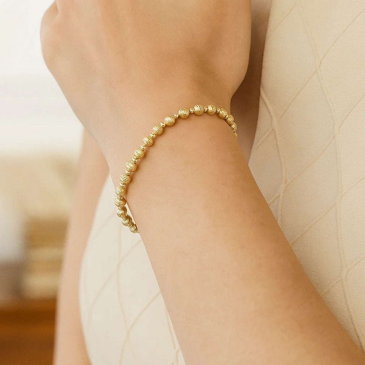 14K Yellow Gold Disco Diamond Cut Bead Bracelet (4.00 mm)