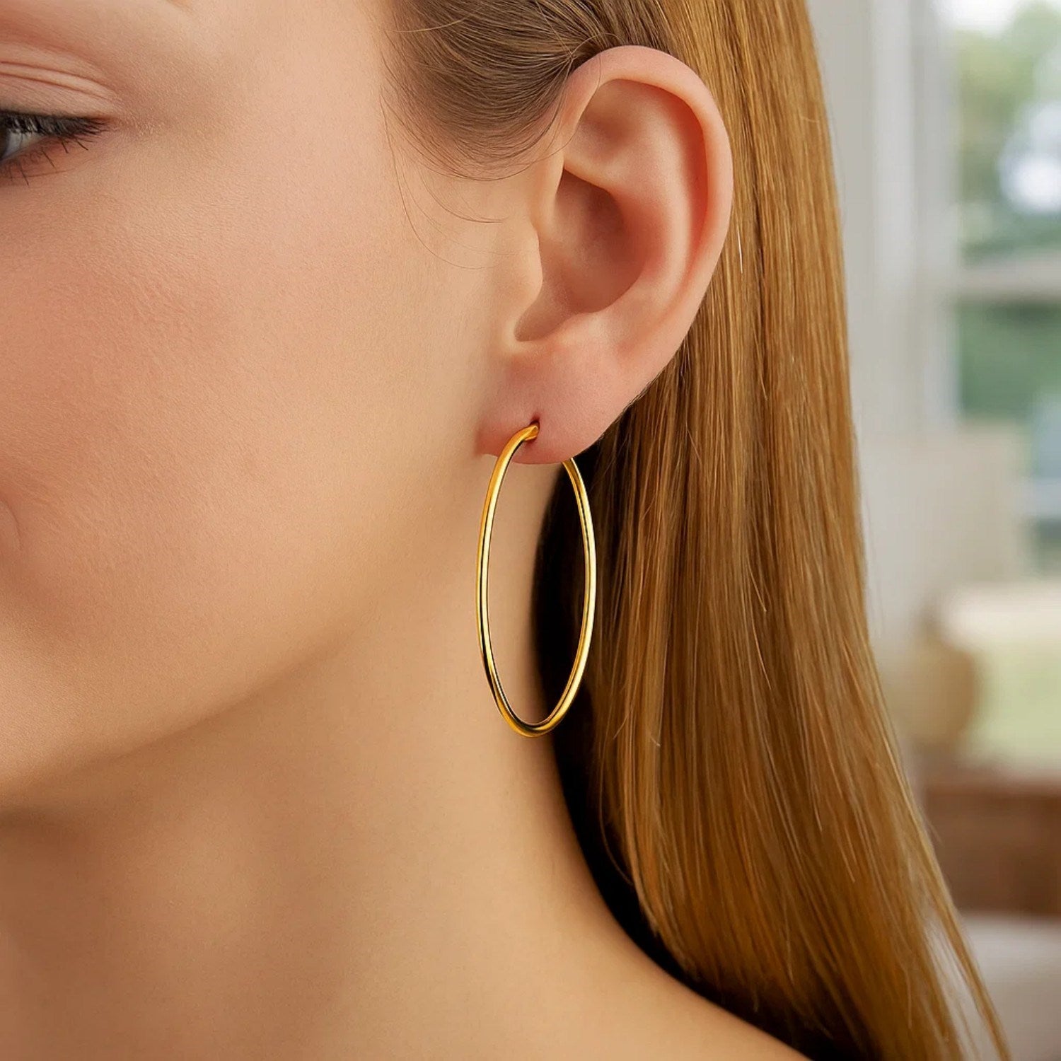 Peelerie jewelry piece in midnight luxury editorial product photo, high-contrast studio lighting