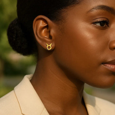 Peelerie jewelry piece in midnight luxury editorial product photo, high-contrast studio lighting