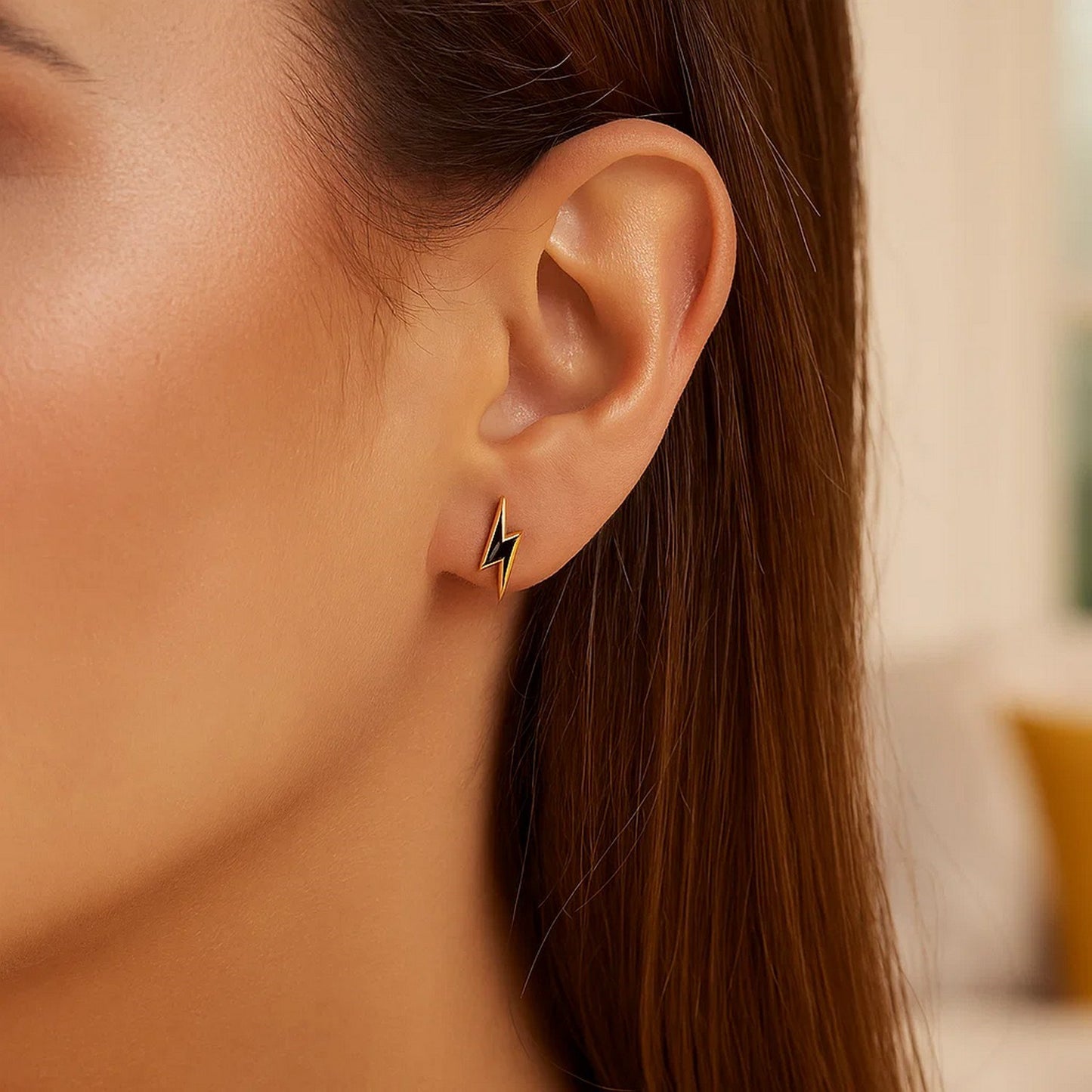 Peelerie jewelry piece in midnight luxury editorial product photo, high-contrast studio lighting