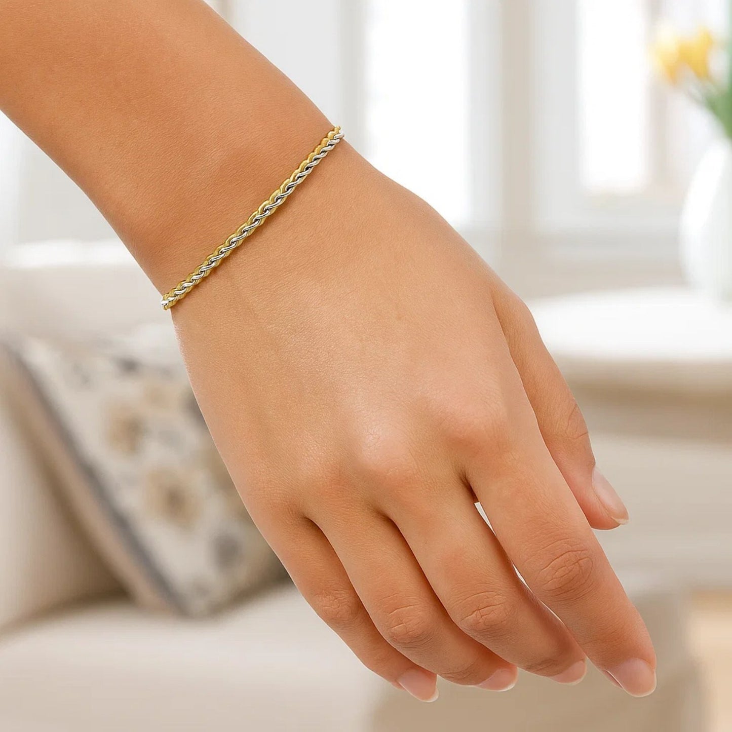 Two-Toned Fine Wheat Chain Bracelet in 10k Yellow and White Gold (3.00 mm)