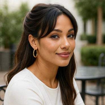Peelerie jewelry piece in midnight luxury editorial product photo, high-contrast studio lighting