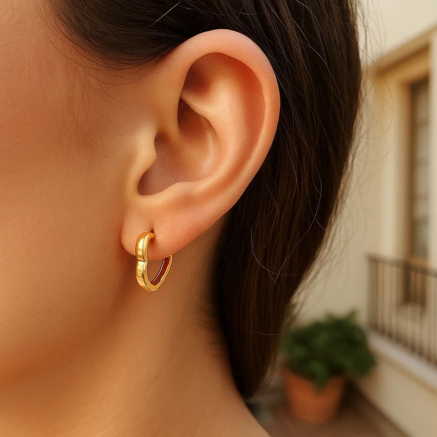 Peelerie jewelry piece in midnight luxury editorial product photo, high-contrast studio lighting