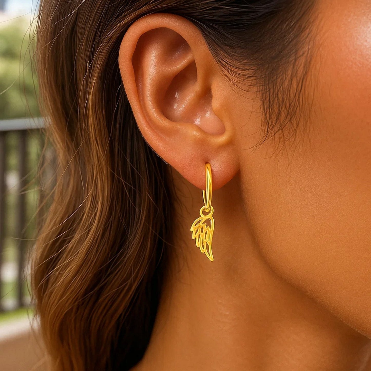 Peelerie jewelry piece in midnight luxury editorial product photo, high-contrast studio lighting