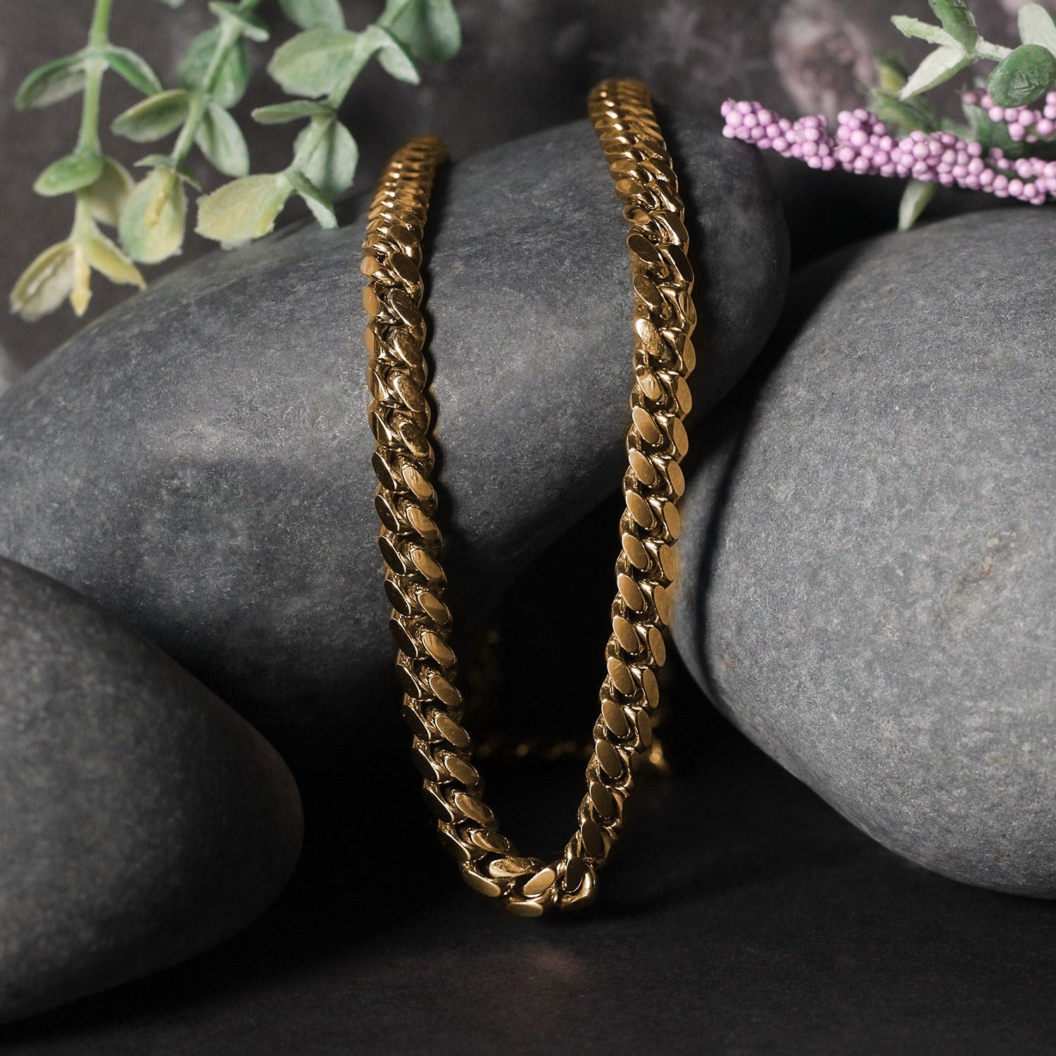 Peelerie jewelry piece in gold midnight luxury editorial product photo, high-contrast studio lighting