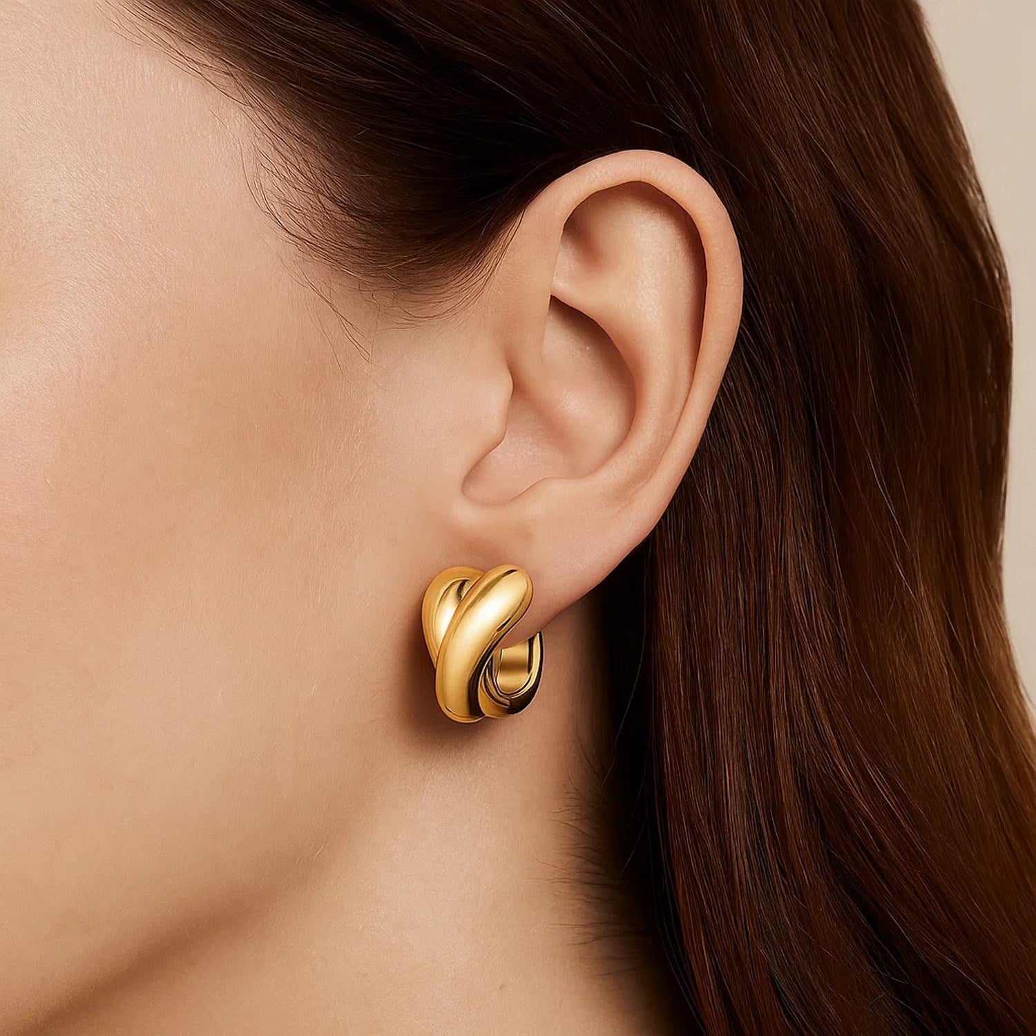 Peelerie jewelry piece in midnight luxury editorial product photo, high-contrast studio lighting