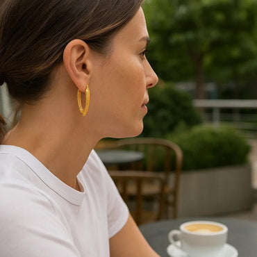 Peelerie jewelry piece in midnight luxury editorial product photo, high-contrast studio lighting