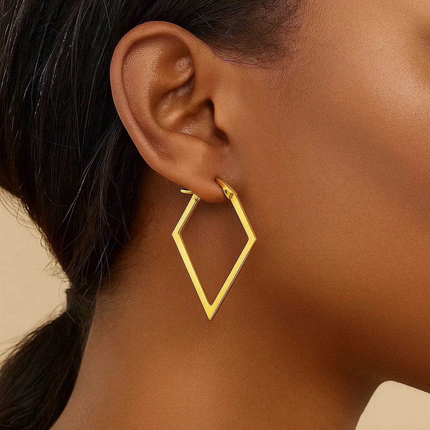 14K Yellow Gold Diamond Motif Hoop Earrings - Peelerie