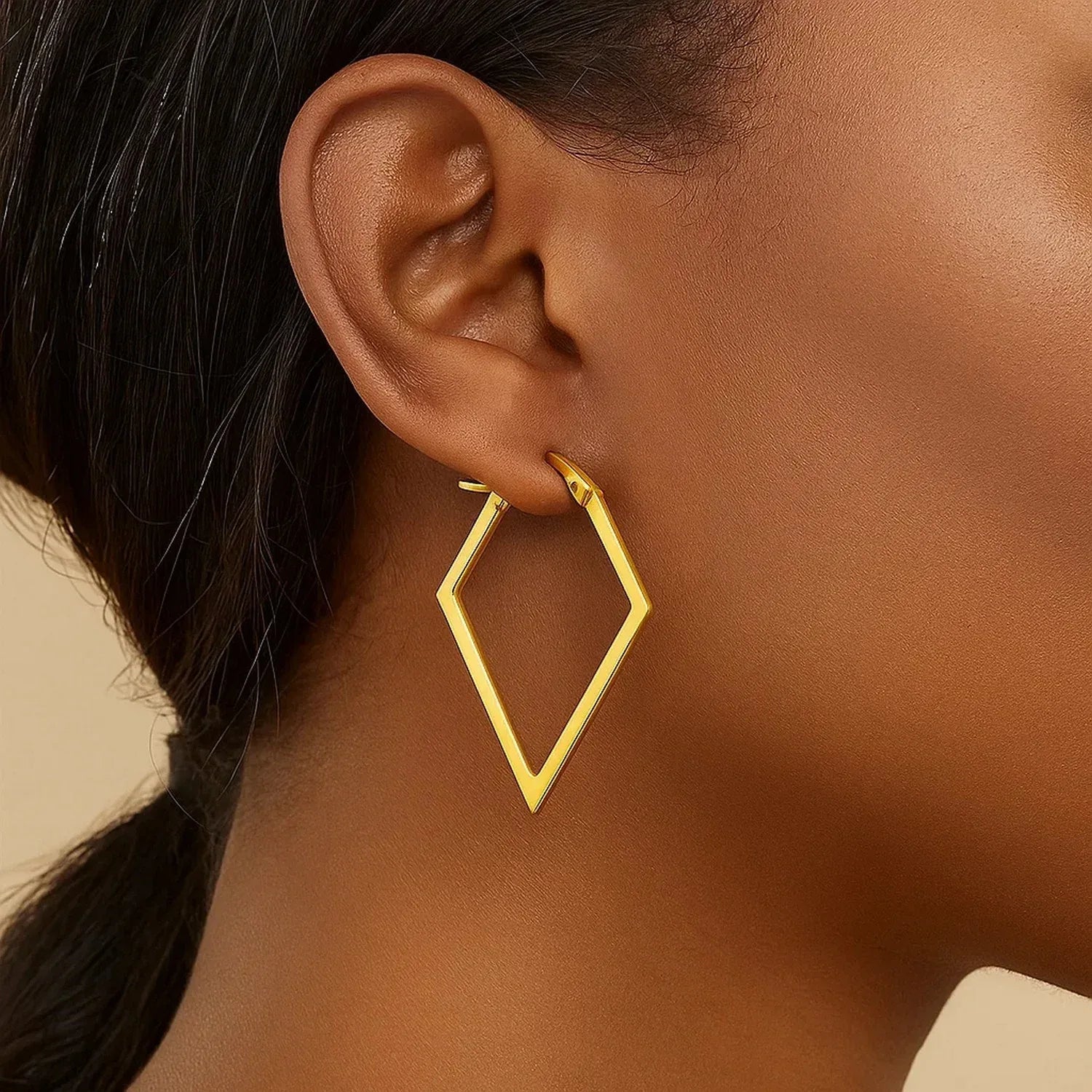 14K Yellow Gold Diamond Motif Hoop Earrings - Peelerie