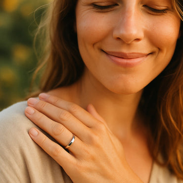 14k White Gold Comfort Fit Wedding Band(4.00 mm) - Peelerie