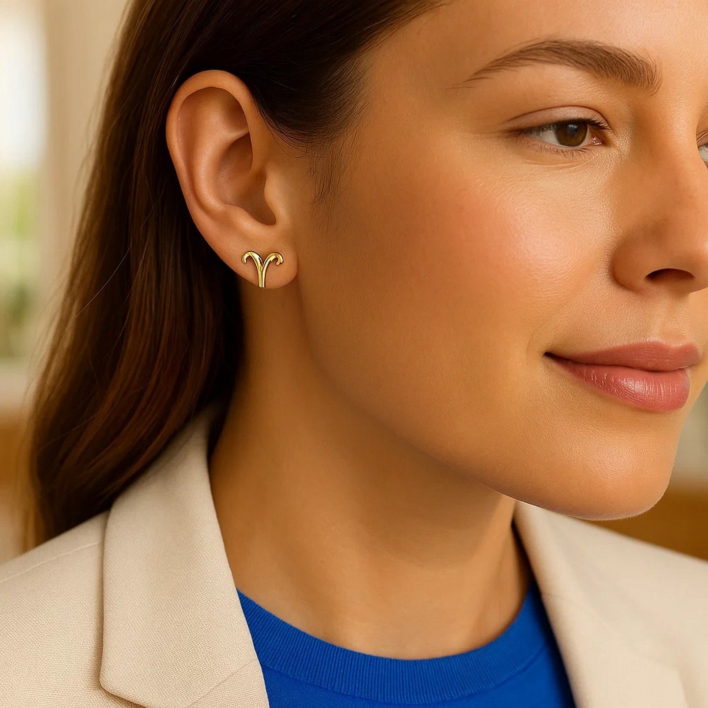 Peelerie jewelry piece in midnight luxury editorial product photo, high-contrast studio lighting