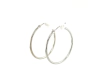 Boucles d'oreilles créoles polies en or blanc 10 carats (1,5 x 30 mm)