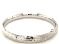 Brazalete clásico con flores talladas en oro blanco de 14 k (8,00 mm)
