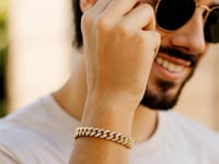 Bracelet Cubain Miami en or jaune 14 carats, pavé blanc, poli et moderne (6,50 mm)