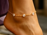 Cheville en or jaune 14 carats avec oxydes de zirconium blancs ronds