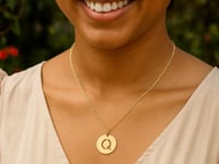 Pendentif en or jaune 14 carats avec lettre Q