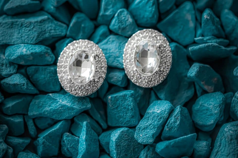 Peelerie diamond studs