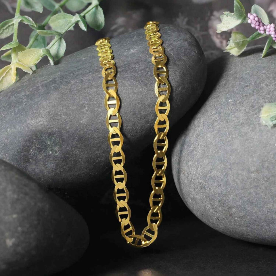 5.50mm mariner chain in solid 14K yellow gold, view 3