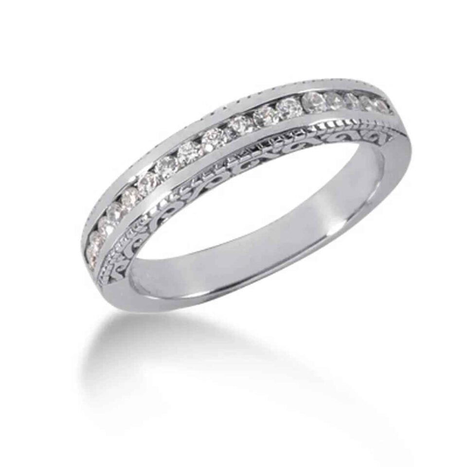 14K White Gold Engraved Lab-Grown Diamond Band