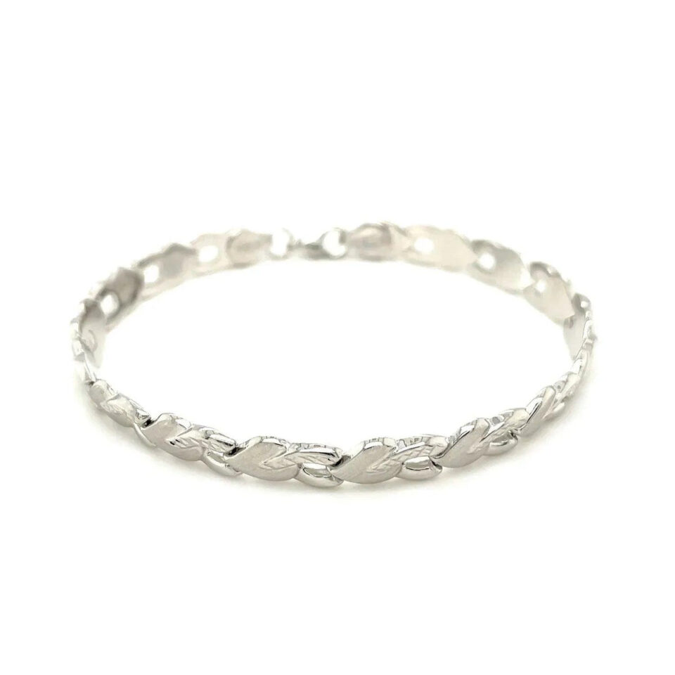14K White Gold Textured Heart Bracelet