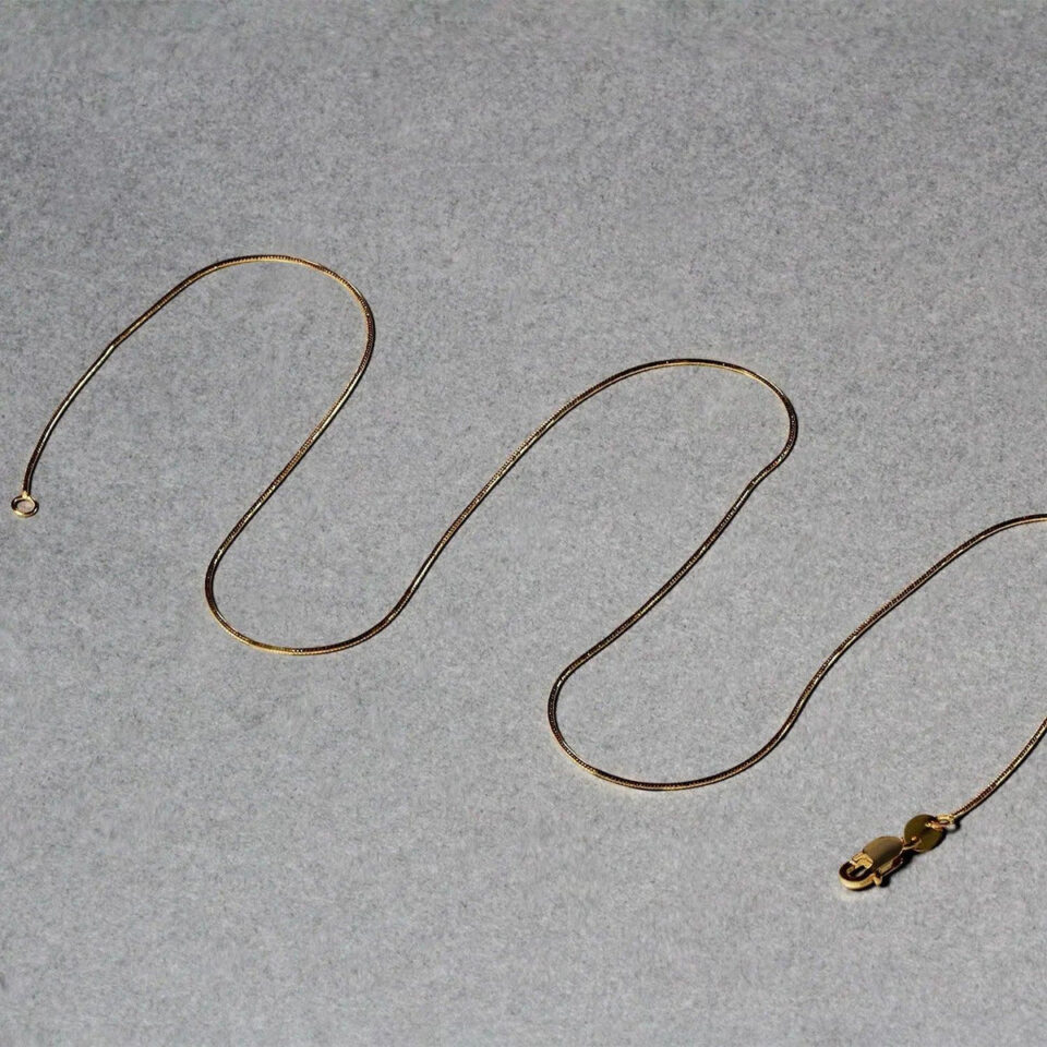 Snake round chain in solid 14K yellow gold, view 5