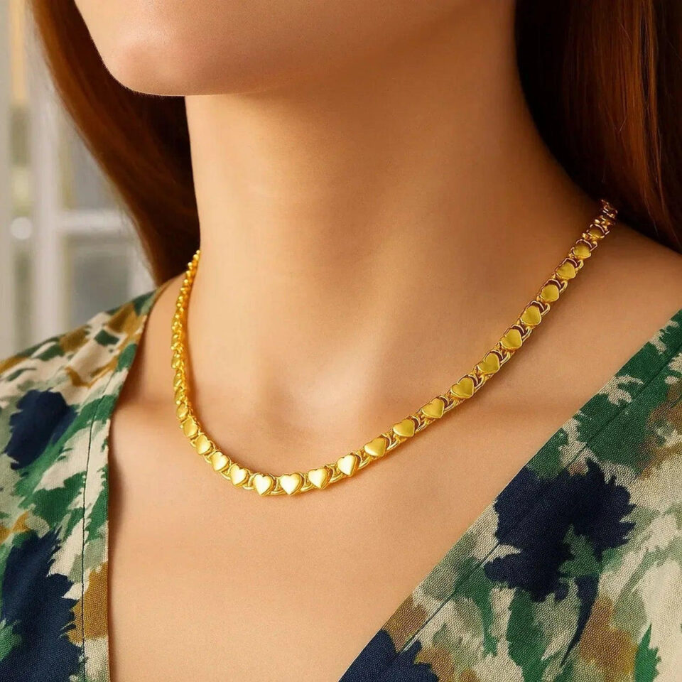3.20mm heart chain in solid 14K yellow gold, view 11