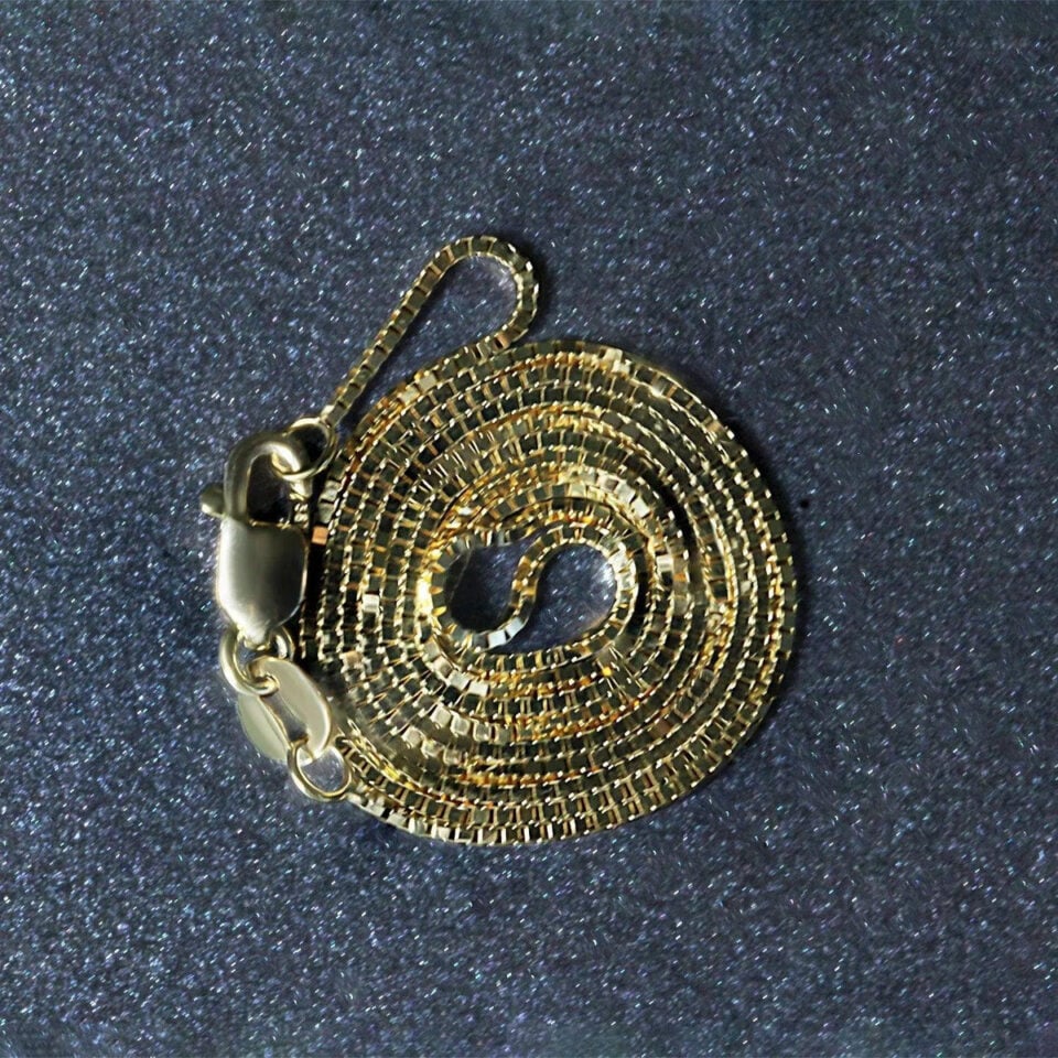 D168667_6.jpg