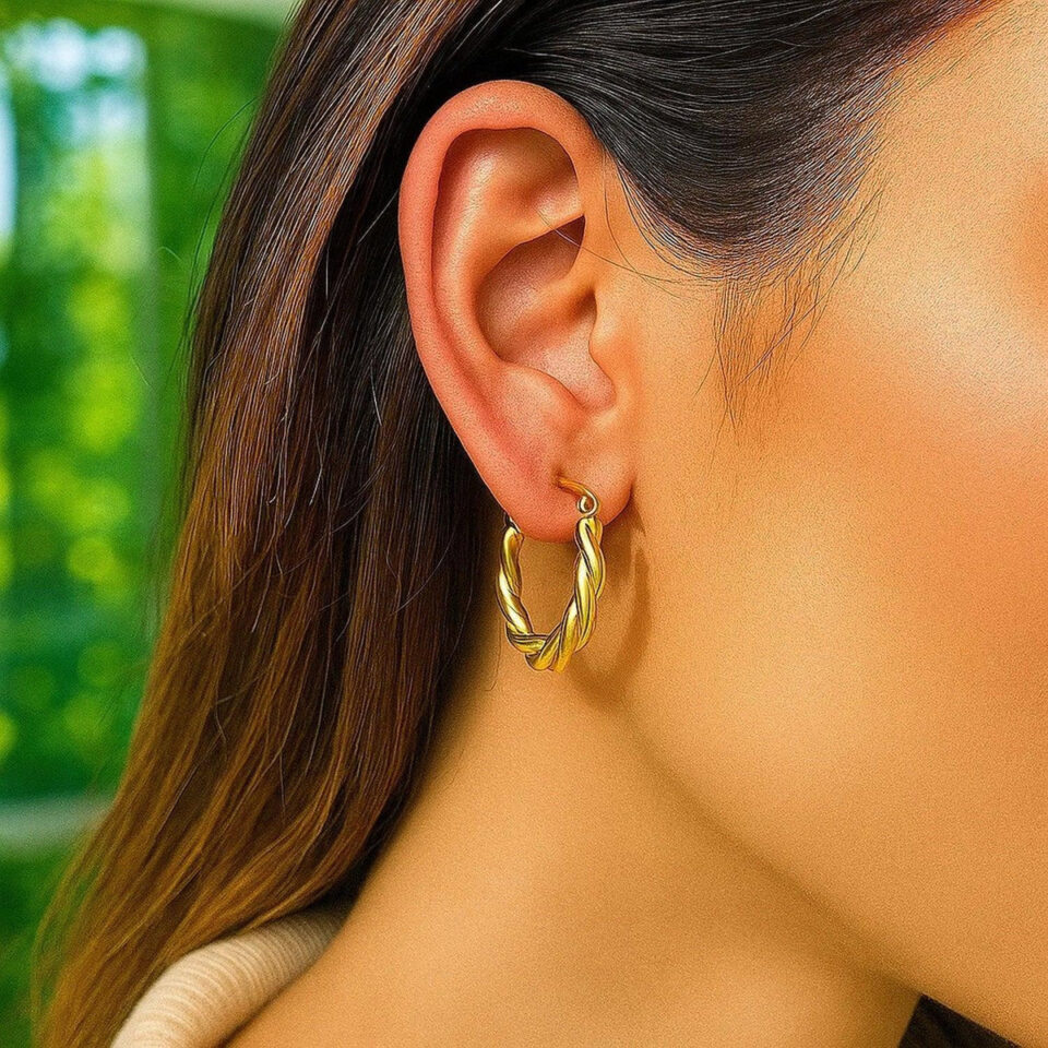 10K Yellow Gold Oval Hoop Earrings Twist
