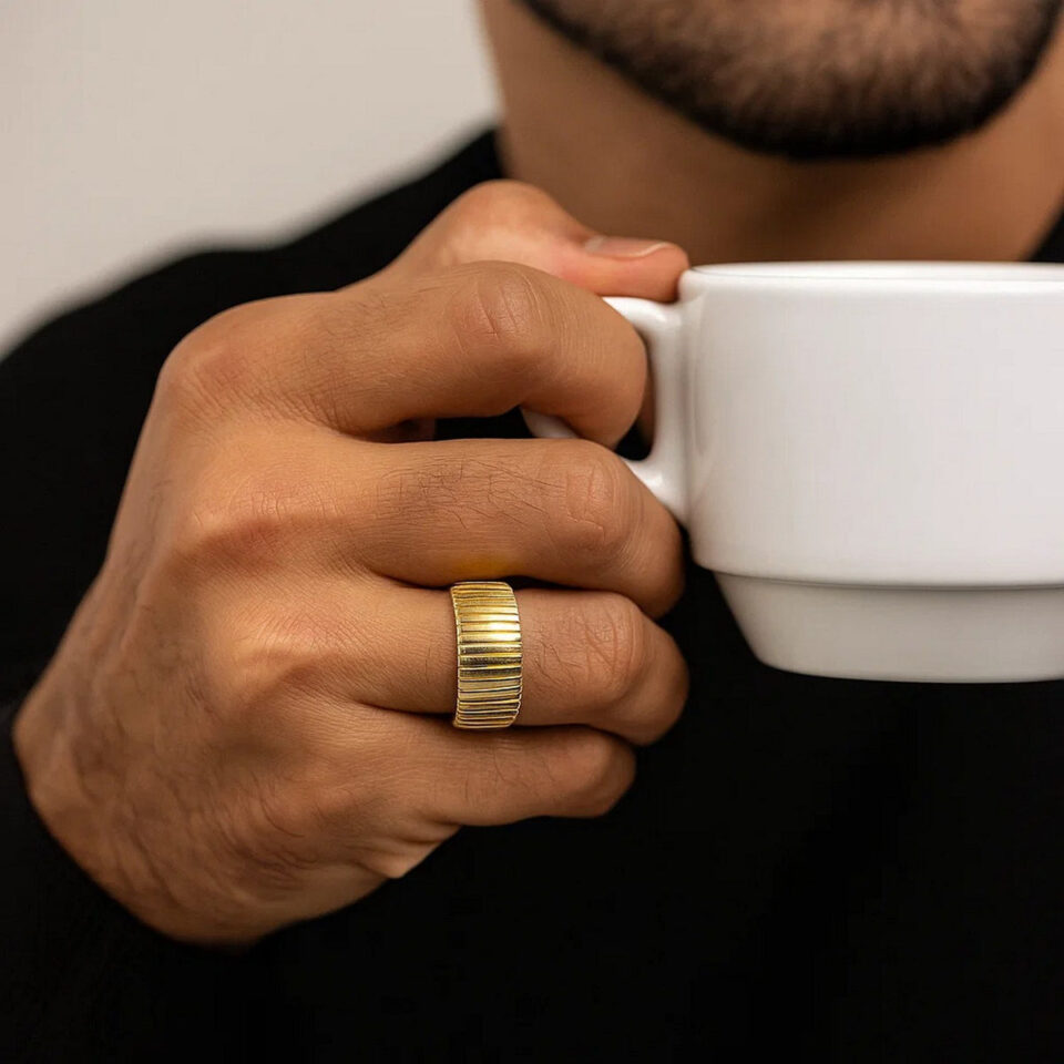14K Yellow Gold Thick Tubogas Ring