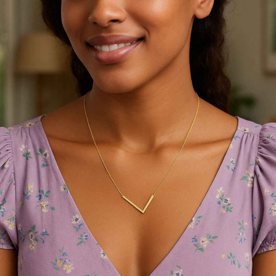 14K Yellow Gold Initial Necklace 1.1g