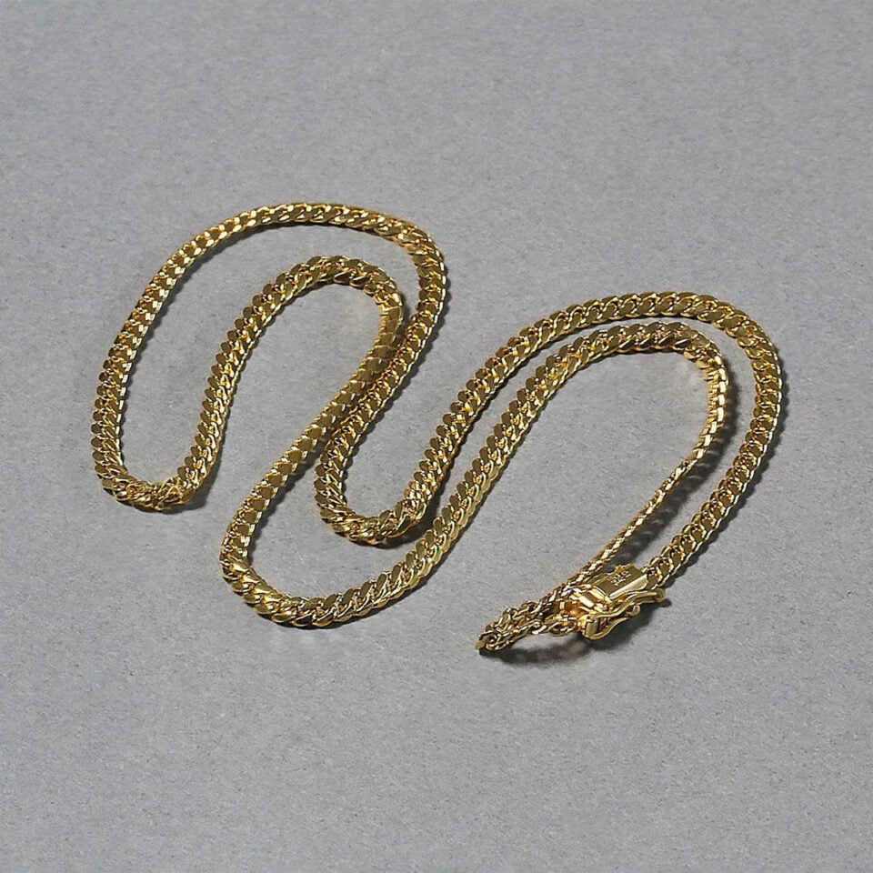 Cuban chain in solid 14K yellow gold, view 5