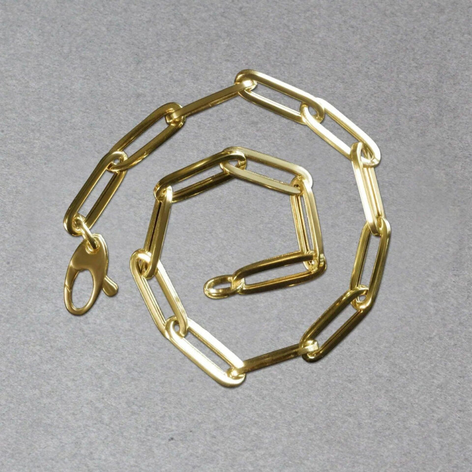 4.2 mm bold paperclip chain bracelet in solid 14K yellow gold, view 5