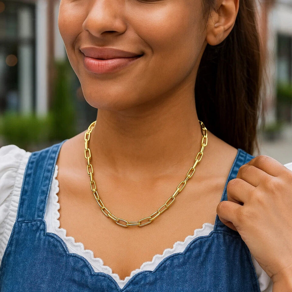 14K Yellow Gold Paperclip Charm