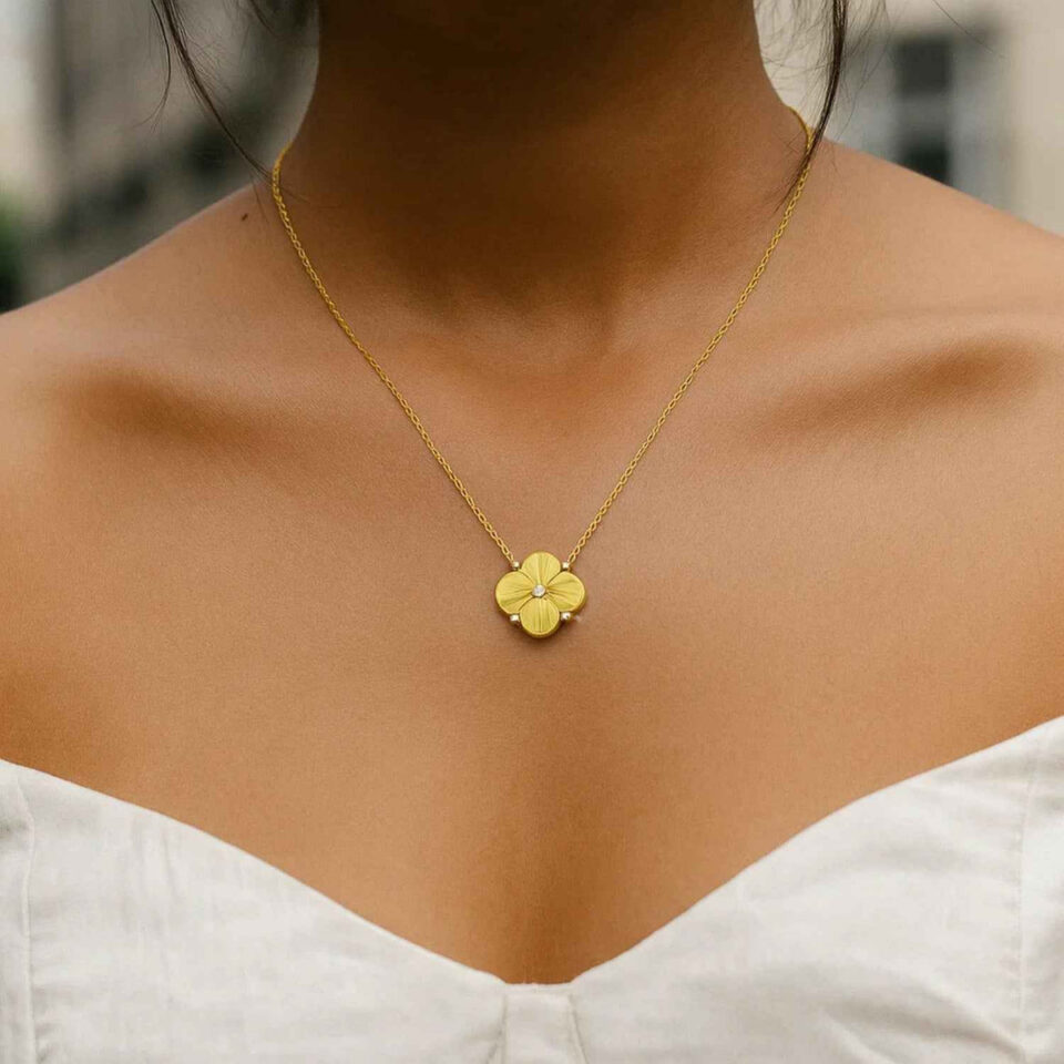 14K Yellow Gold Clover Lab-Grown Diamond Pendant Necklace