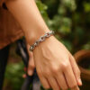 D47669875_5.jpg