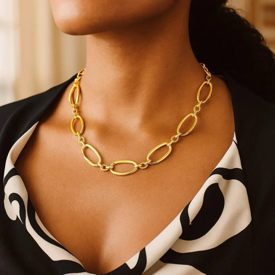 Links polished oval necklace in solid 14K yellow gold, view 3