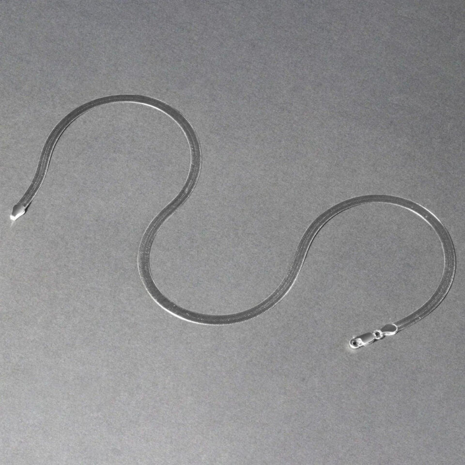 4.60mm herringbone chain in solid 14K white gold, view 3