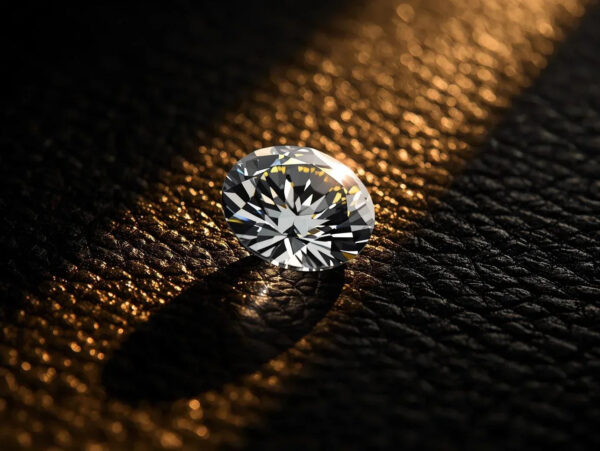 Round diamond on black
